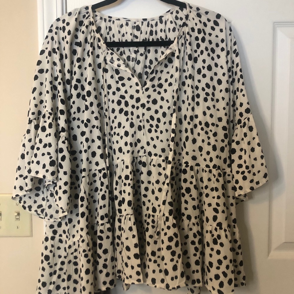 Trendy Dalmatian Print Flowy Blouse